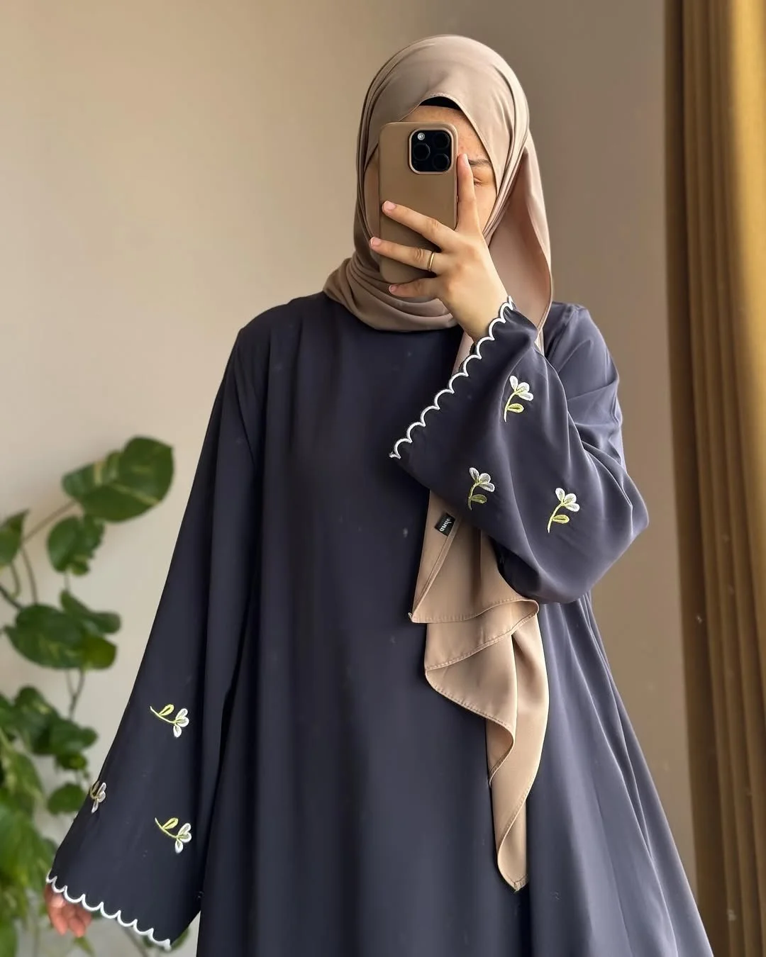 Pintop Embroidery Borkha (হিজাব সহ)